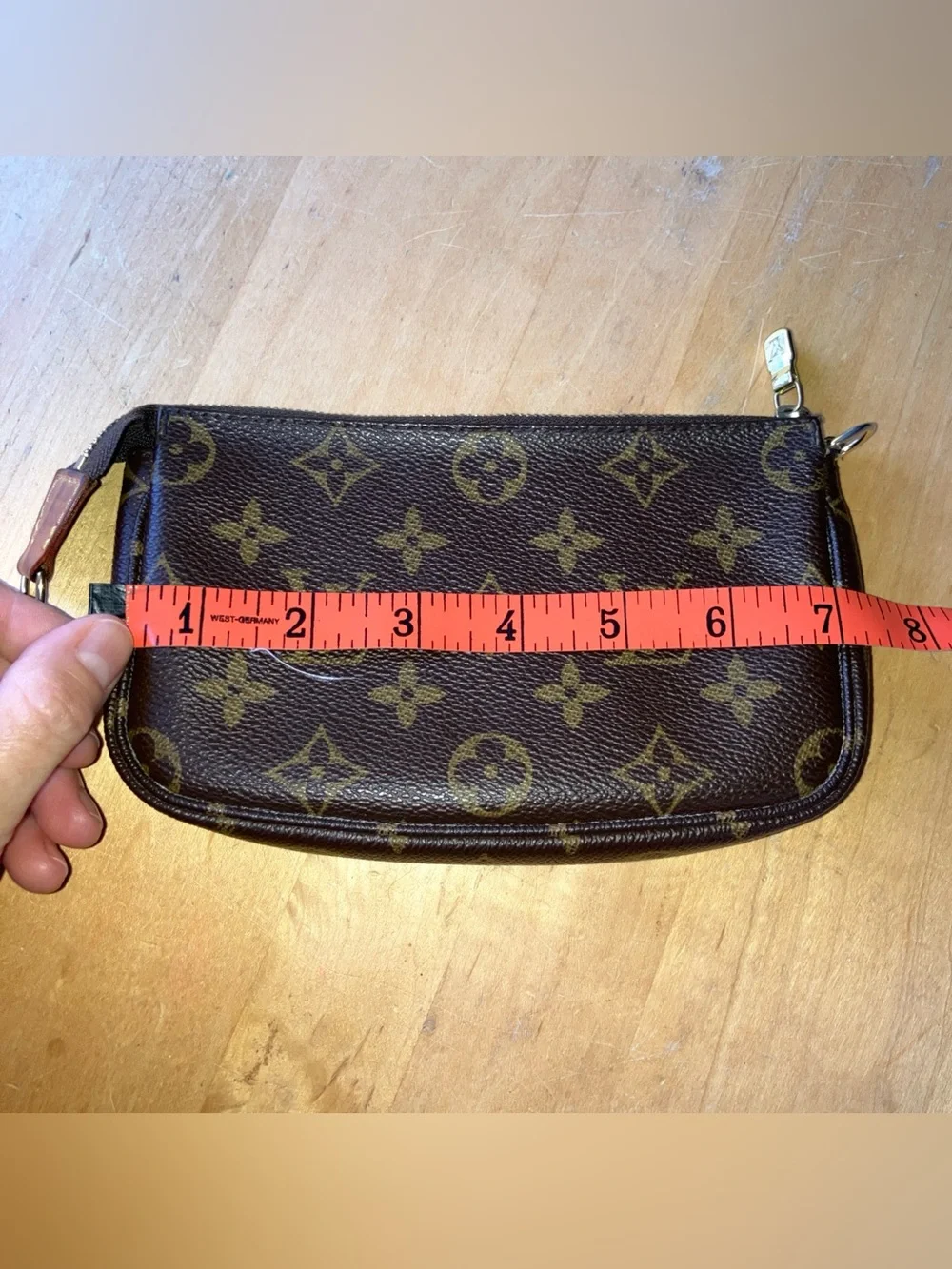 Louis Vuitton Monogram Canvas Petit Bucket Pochette Pouch